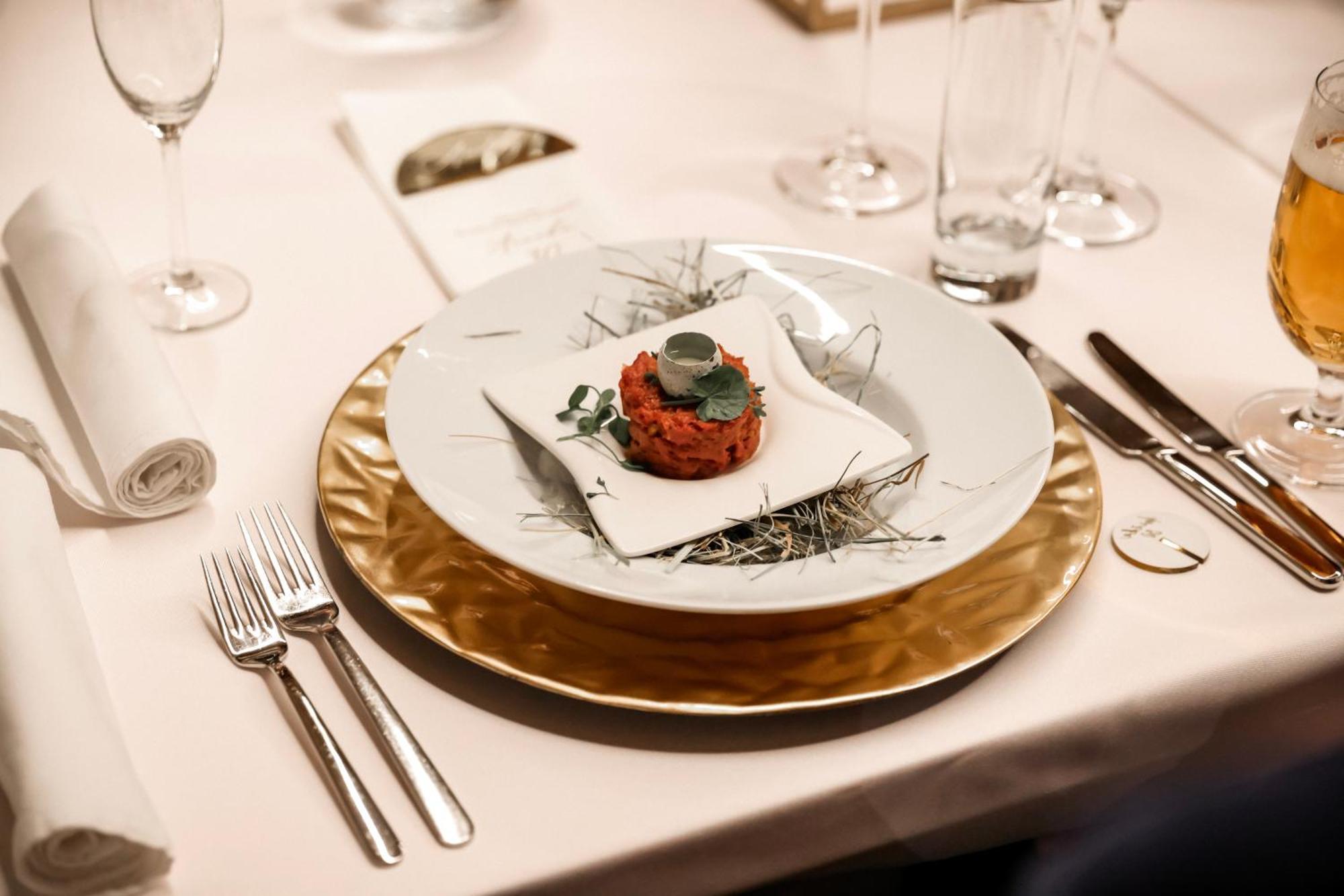 Hotel Dolphin - Adult Friendly Сенець Екстер'єр фото